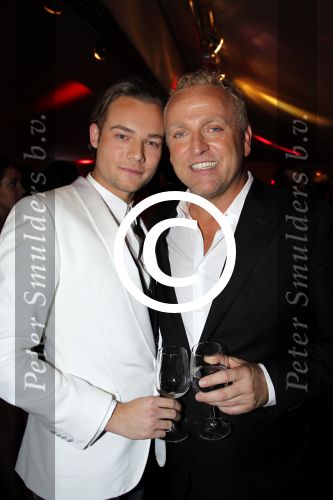 Utrecht 28 januari 2012
Premiere LA the Voices met Gordon in Vredenburg. Gordon met vriend Raoul
Peter Smulders bv