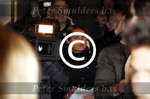 Amsterdam 23 januari 2012
Premiere Black out in Tuschinski. Iris v d Ende als journalist aan het werk
Peter Smulders bv