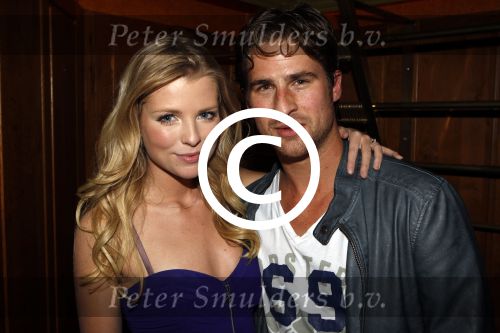 Uitgeest 16 januari 2012
Prijzen henk geels in bobs saloon in uitgeest. Jennifer ewbank met vriend
Peter Smulders bv