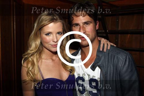 Uitgeest 16 januari 2012
Prijzen henk geels in bobs saloon in uitgeest. Jennifer ewbank met vriend
Peter Smulders bv