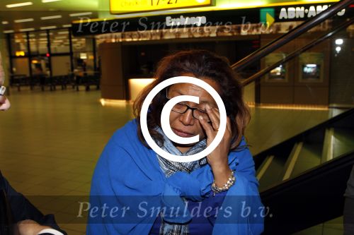 Schiphol 15 januari 2012
Justine Pelmelay en haar vriend komen terug op schiphol na het cruiseboot drama in italie.
Peter Smulders bv