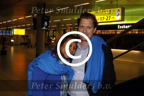 Schiphol 15 januari 2012
Justine Pelmelay en haar vriend komen terug op schiphol na het cruiseboot drama in italie.
Peter Smulders bv