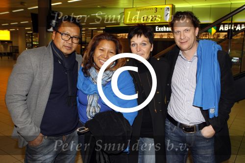 Schiphol 15 januari 2012
Justine Pelmelay en haar vriend komen terug op schiphol na het cruiseboot drama in italie.
Peter Smulders bv