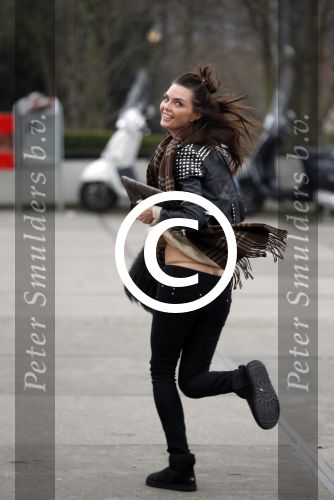 Amsterdam 29 januari 2012
Kim Feenstra rennend op straat.
Peter Smulders bv