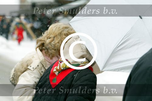 Lech 8 februari 2003
Koningin Beatrix met vriendinnen bij hotel POST
in Lech