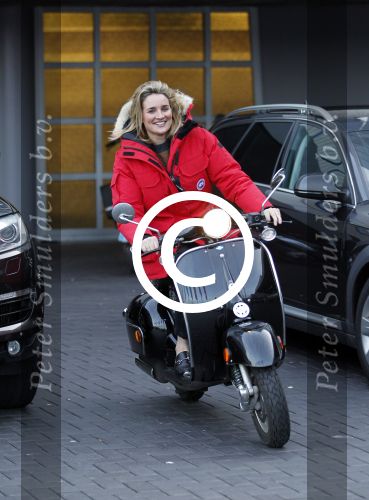 Amsterdam 21 januari 2012
Lieke v Lexmond op scooter bij de rai.
Peter Smulders bv