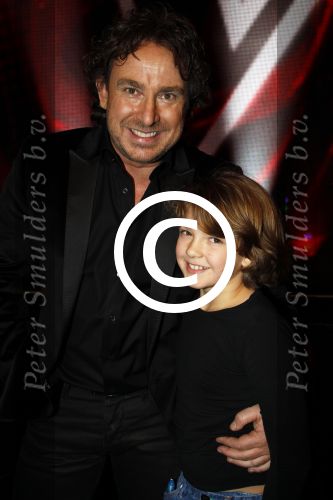 Hilversum 20 januari 2012
Iris Kroes wint de finale van the voice of holland in studio 22. Marco en Senna Borsato
Peter Smulders bv