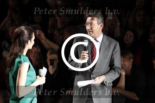 Amsterdam 27 januari 2012
Prinses Maxima bezoekt de Amsterdam Fashion week . Maxime Verhagen reikt de prijzen uit bij de green competition.
Peter Smulders bv