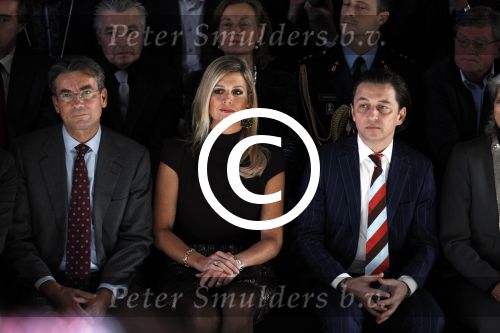 Amsterdam 27 januari 2012
Prinses Maxima bezoekt de Amsterdam Fashion week . Maxime Verhagen reikt de prijzen uit bij de green competition.
Peter Smulders bv