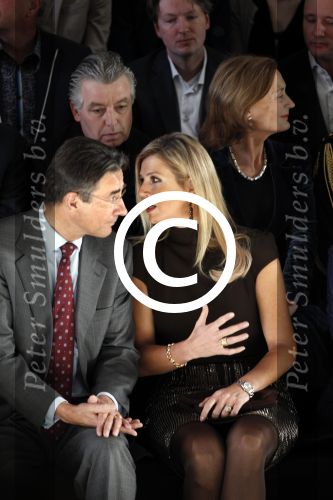 Amsterdam 27 januari 2012
Prinses Maxima bezoekt de Amsterdam Fashion week . Maxime Verhagen reikt de prijzen uit bij de green competition.
Peter Smulders bv