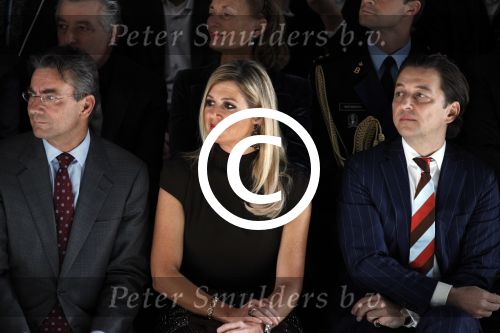 Amsterdam 27 januari 2012
Prinses Maxima bezoekt de Amsterdam Fashion week . Maxime Verhagen reikt de prijzen uit bij de green competition.
Peter Smulders bv