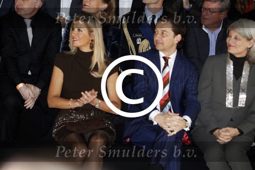 Amsterdam 27 januari 2012
Prinses Maxima bezoekt de Amsterdam Fashion week . Maxime Verhagen reikt de prijzen uit bij de green competition.
Peter Smulders bv