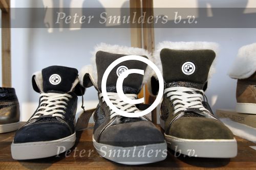 Amsterdam 23 januari 2012
Pierre v Hooijdonk en Parry Patel met hun Metro Sneakers op de modefabriek
Peter Smulders bv