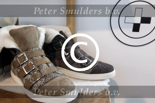 Amsterdam 23 januari 2012
Pierre v Hooijdonk en Parry Patel met hun Metro Sneakers op de modefabriek
Peter Smulders bv