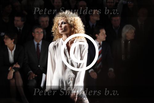 Amsterdam 27 januari 2012
Prinses Maxima bezoekt de Amsterdam Fashion week . Maxime Verhagen reikt de prijzen uit bij de green competition. Green fashion
Peter Smulders bv