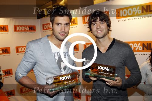 Hilversum 24 januari 2012
Uitreiking 100% NL awards met oa Marco Borsato Angela Groothuizen Nick en Simon en Ben Saunders.
Peter Smulders bv