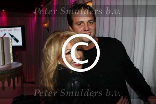 Uitgeest 16 januari 2012
Prijzen henk geels in bobs saloon in uitgeest. Patricia Paay met Nicky v Dam
Peter Smulders bv