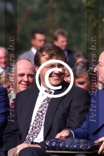 Den Dolder 1 september 2000

Prins Friso opent golfsocieteit Den Dolder.


Peter Smulders bv