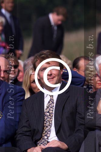 Den Dolder 1 september 2000

Prins Friso opent golfsocieteit Den Dolder.


Peter Smulders bv