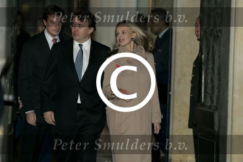 Amsterdam 1 november 2004
Prins Claus prijzen in het paleis op de dam.
Mabel Wisse Smit en Prins Friso met oranje bandje
Peter Smulders bv