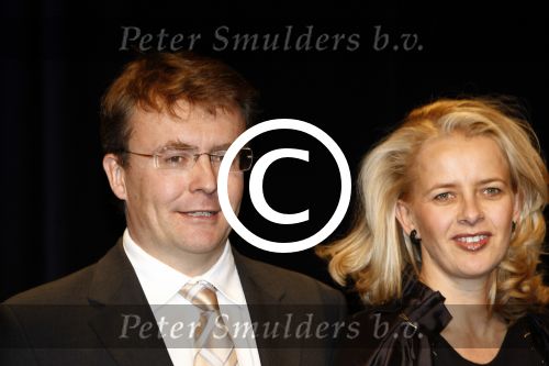 Amsterdam 3 december 2008
Prins Claus prijzen in het ij theater. Aanwezig zijn Koningin Beatrix , Prinses Maxima in tijger print outfit Prins Willem Alexander Mabel Wisse Smit Prins Friso en Prinses Laurentien en Prins Constantijn.
Peter Smulders bv
