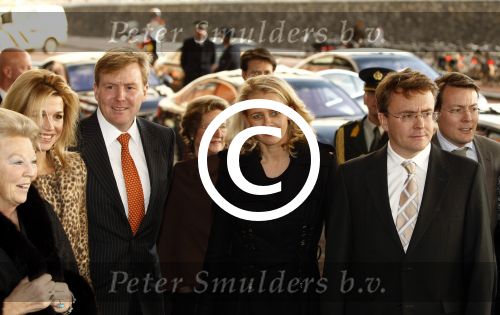Amsterdam 3 december 2008
Prins Claus prijzen in het ij theater. Aanwezig zijn Koningin Beatrix , Prinses Maxima in tijger print outfit Prins Willem Alexander Mabel Wisse Smit Prins Friso en Prinses Laurentien en Prins Constantijn.
Peter Smulders bv