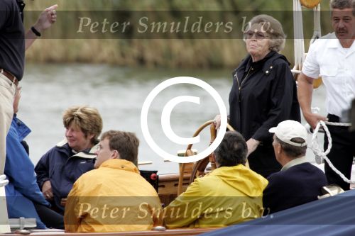 Muiden 4 juli 2004
Koningin Beatrix en Prins Friso varen op Groene Draeck
Peter Smulders bv