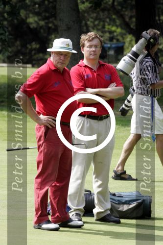 Hilversum 4 augustus 2004
Prins Friso op de pro-am op de Hilversums golfclub met Robbie v Erven Dorens
Peter Smulders bv