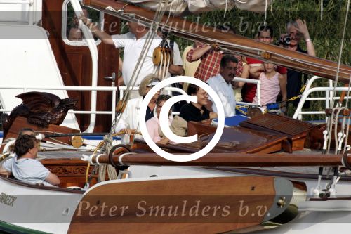 Muiden 4 september 2004
Koningin Beatrix varen met Mabel Wisse Smit Prins Friso Prins Constantijn  Prinses Laurentien Prinses Eloise en Prins Claus Cazimir
Peter Smulders bv