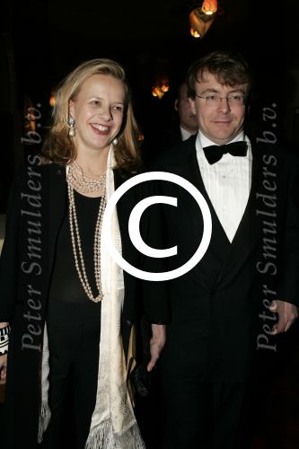 Amsterdam 9 maart 2005
Premiere Hotel Randa in Tushinski.
Mabel Wisse Smit zwanger met Paul Rusesabagina en Prins Friso en Guido den Aantrekker
Peter Smulders bv