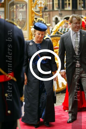 Den Haag 17 september 2002

Prinsjesdag met Koningin Beatrix, Prins Willem Alexander, Maxima, Prins Friso, Prins Constantijn, Laurentien, Prinses Margriet en Pieter v Vollenhoven.

Peter Smulders bv