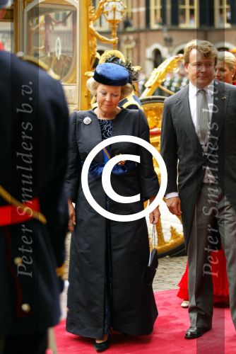 Den Haag 17 september 2002

Prinsjesdag met Koningin Beatrix, Prins Willem Alexander, Maxima, Prins Friso, Prins Constantijn, Laurentien, Prinses Margriet en Pieter v Vollenhoven.

Peter Smulders bv