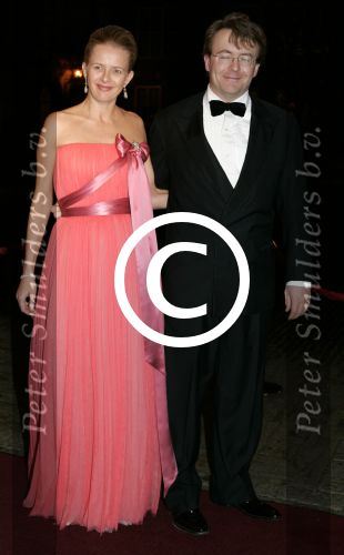 Den Haag 17 november 2005
Regeringsdiner met oa Koningin Beatrix Maxima Prinses laurentien Prinses mabel Wisse Smit Prins Willem Alexander Prins Friso en Prins Constantijn.  
Peter Smulders bv