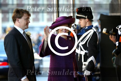 Amsterdam 2 februari 2002

Prins Willem Alexander en Maxima trouwen.
Koningin Beatrix en prins Friso


Peter Smulders bv