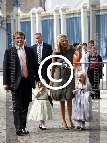 Apeldoorn 20 september 2009
Doop Pieter v Vollenhoven, zoon van Prins Pieter Christiaan en prinses Anita op paleis het Loo. Ook zijn zus Emma is aanwezig. Prinses Mabel Wisse Smit met Prins Friso en hun kinderen Luana en Zaria
Peter Smulders bv
