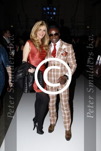 Amsterdam 27 januari 2012
Prinses Maxima bezoekt de Amsterdam Fashion week . Maxime Verhagen reikt de prijzen uit bij de green competition. Regilio Tuur met zijn vriendin
Peter Smulders bv