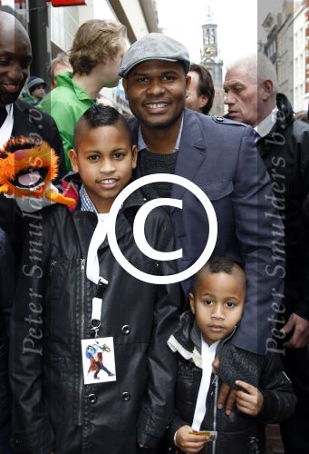Amsterdam 21 januari 2012
Premiere de muppets in Tuschinski. Roue Verveer met kinderen
Peter Smulders bv