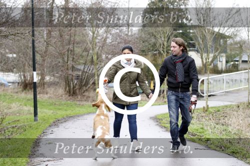 Vinkeveen 25 januari 2012
Roxeanne Hazes en haar vriend Nick laten samen hun hond uit.
Peter Smulders bv