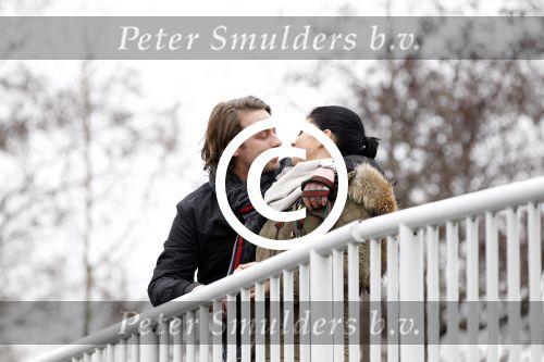 Vinkeveen 25 januari 2012
Roxeanne Hazes en haar vriend Nick laten samen hun hond uit.
Peter Smulders bv