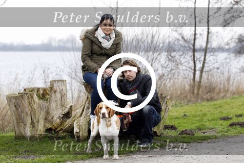 Vinkeveen 25 januari 2012
Roxeanne Hazes en haar vriend Nick laten samen hun hond uit.
Peter Smulders bv