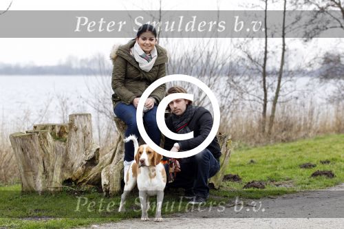 Vinkeveen 25 januari 2012
Roxeanne Hazes en haar vriend Nick laten samen hun hond uit.
Peter Smulders bv