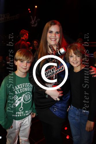 Hilversum 20 januari 2012
Iris Kroes wint de finale van the voice of holland in studio 22. Iris met Senna Borsato en vriendje
Peter Smulders bv