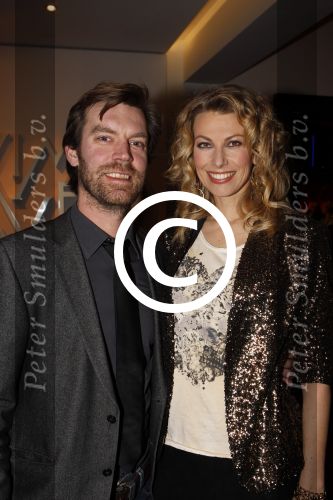 Amsterdam 16 januari 2011
Premiere next to normal in het nieuwe de la mar theater. Susan Smit met vriend
Peter Smulders bv