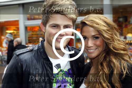 Amsterdam 21 januari 2012
Premiere de muppets in Tuschinski. Tim Douwsma en Samantha Klipper van Djumbo
Peter Smulders bv