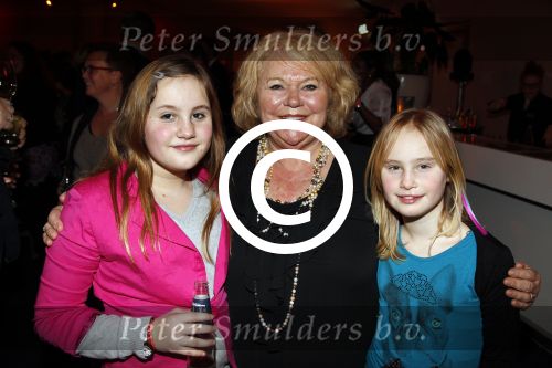 Utrecht 28 januari 2012
Premiere LA the Voices met Gordon in Vredenburg. Tineke de Nooy met kleinkinderen
Peter Smulders bv