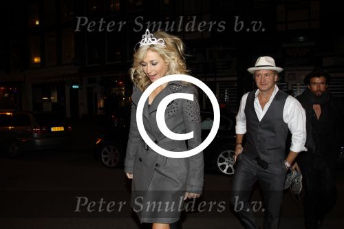 Amsterdam 21 januari 2012
Wendy v Dijk viert haar 41e verjaardag in de supperclub. Wendy v Dijk en Erland galjaard
Peter Smulders bv