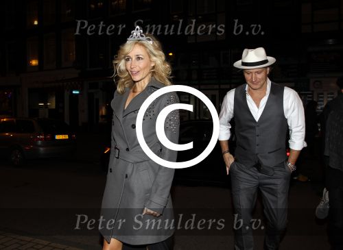 Amsterdam 21 januari 2012
Wendy v Dijk viert haar 41e verjaardag in de supperclub. Wendy v Dijk en Erland galjaard
Peter Smulders bv
