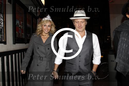 Amsterdam 21 januari 2012
Wendy v Dijk viert haar 41e verjaardag in de supperclub. Wendy v Dijk en Erland galjaard
Peter Smulders bv