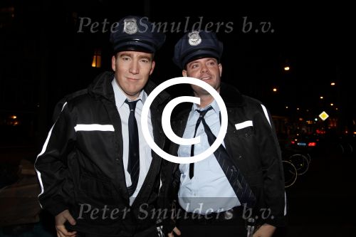 Amsterdam 21 januari 2012
Wendy v Dijk viert haar 41e verjaardag in de supperclub. Gasten Wendy in politieuniform
Peter Smulders bv