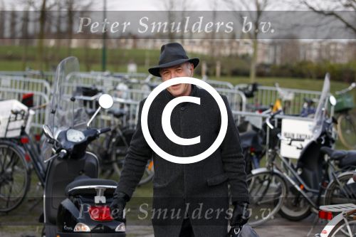 Amsterdam 27 januari 2012
Wubbo Ockels op straat in Amsterdam en s avonds met zijn vrouw bij de green modeshow tijdens de IAFW.
Peter Smulders bv